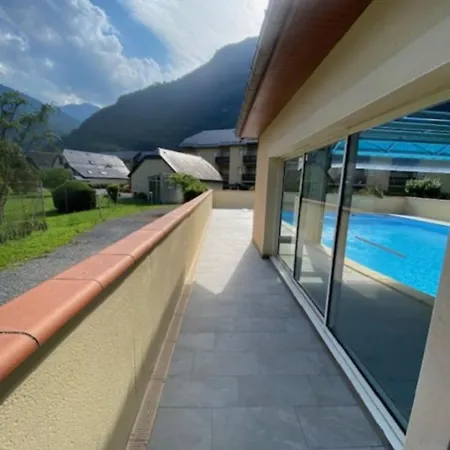 Appartement Étoilé: Résidence Agréable en Haute-Garonne Bagneres-de-Luchon Exterior photo